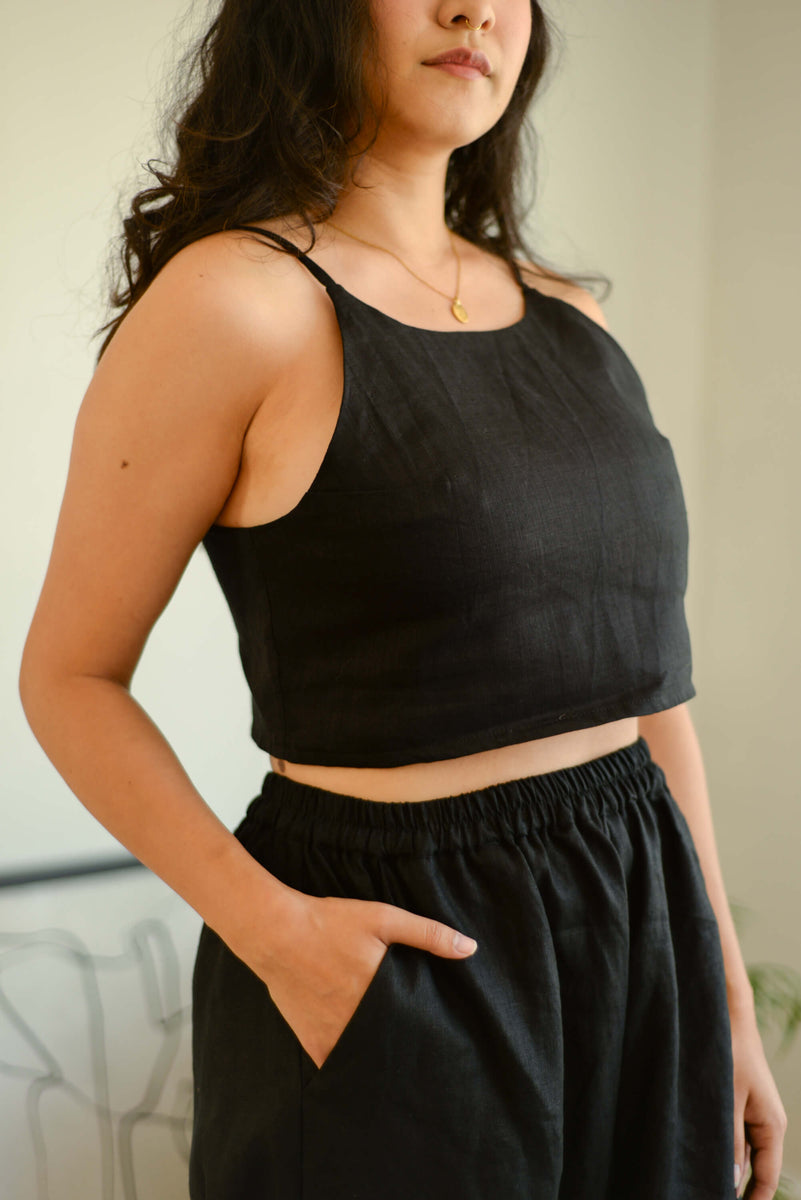 Carla カーラ　Fluffy cami (Black) 新品 完売CARLAフラッフィーキャミ黒Fluffy cami新品タグ付きの通販
